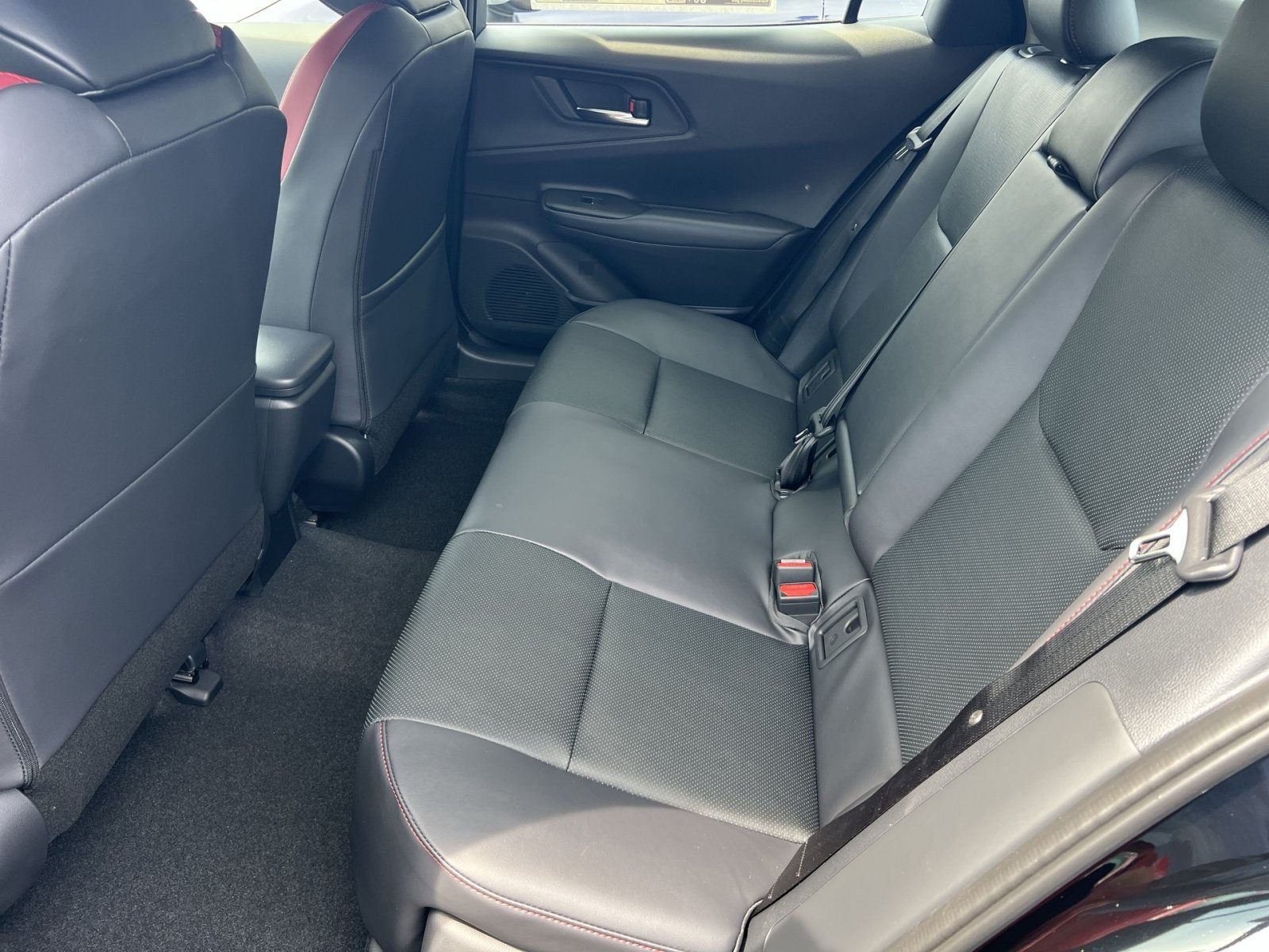 New 2026 Toyota Prius Plug-In Hybrid FWD image 19