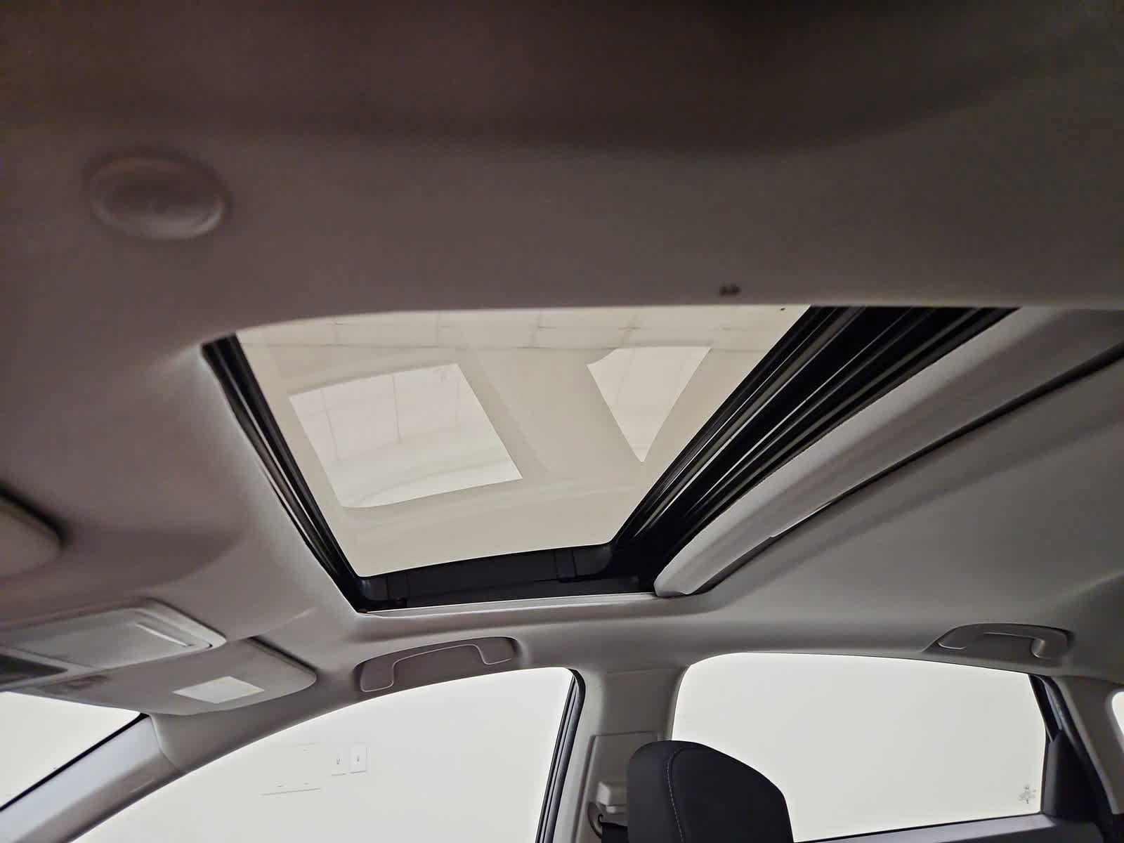 Certified 2023 Honda Accord EX image 3