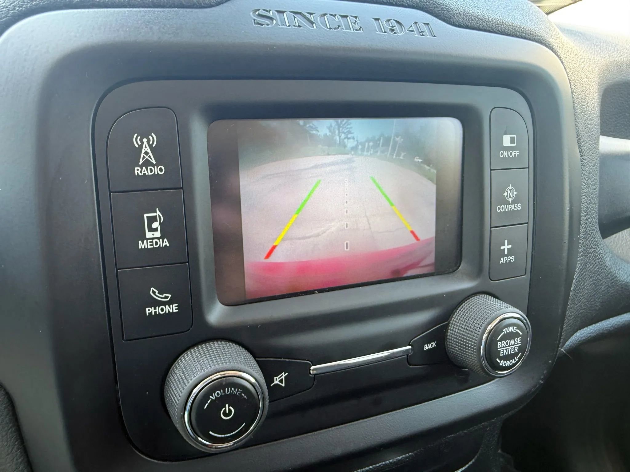 Used 2016 Jeep Renegade Trailhawk image 34