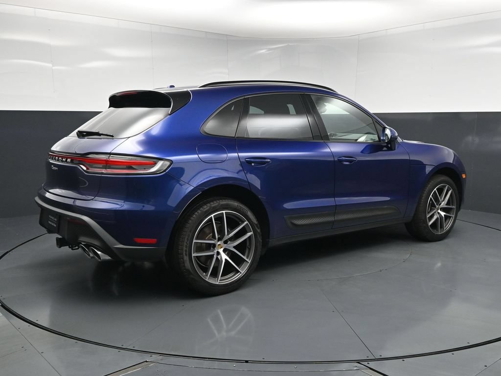 Used 2024 Porsche Macan w/ Premium Plus Package AWD/4WD image 10