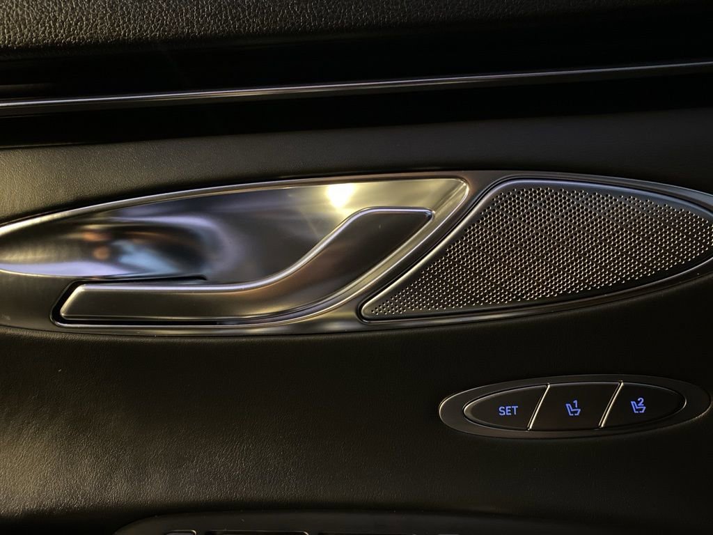 Used 2022 Genesis GV70 2.5T w/ Select Package image 33