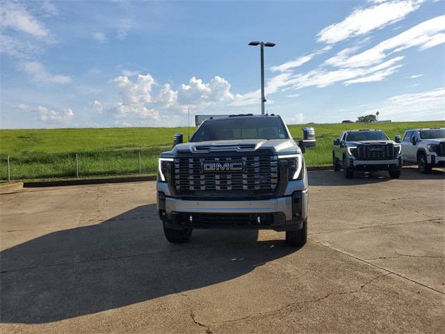 New 2025 GMC Sierra 2500 Denali Ultimate image 2