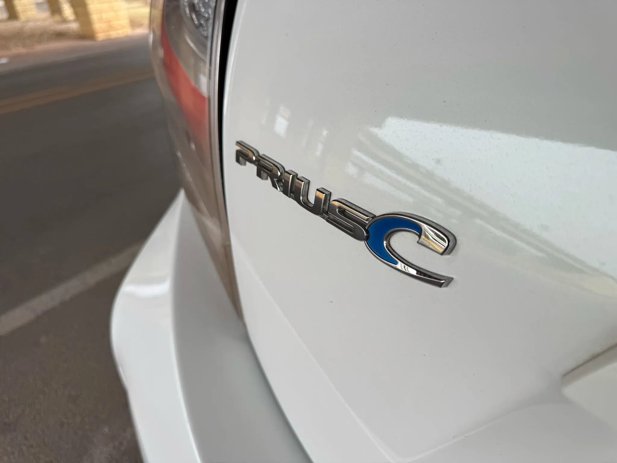 Used 2018 Toyota Prius C Four w/ Carpet Mat Package FWD image 20