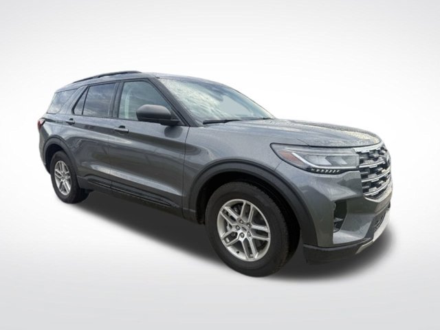 Used 2026 Ford Explorer Active w/ Active Comfort Package RWD image 3