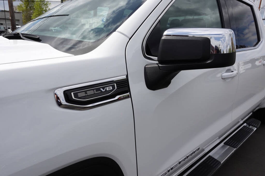 Used 2023 GMC Sierra 1500 SLE w/ X31 Off-Road Package AWD/4WD image 8
