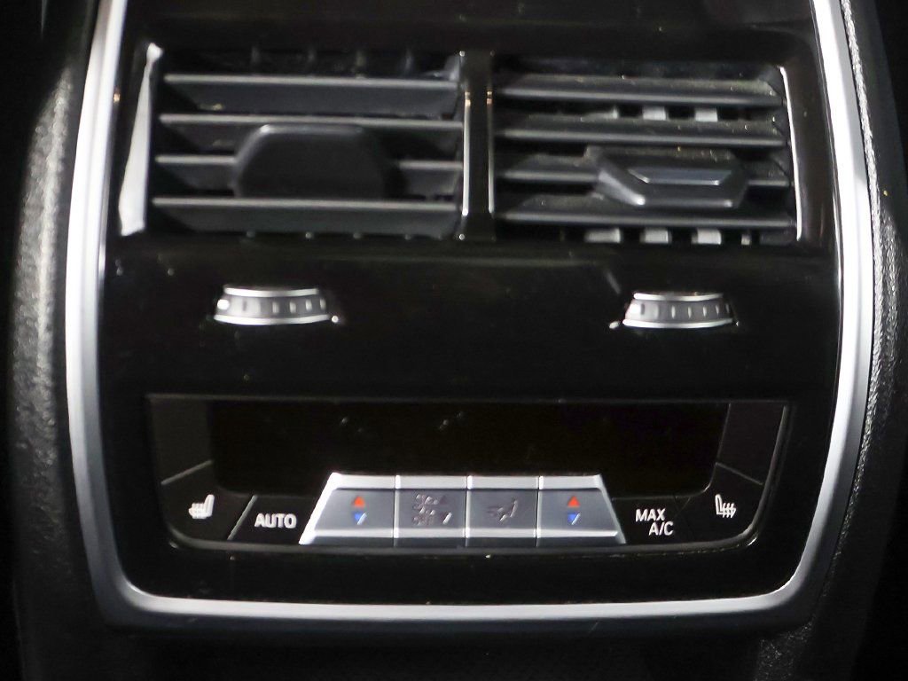 Used 2020 BMW X7 xDrive40i w/ Cold Weather Package image 56