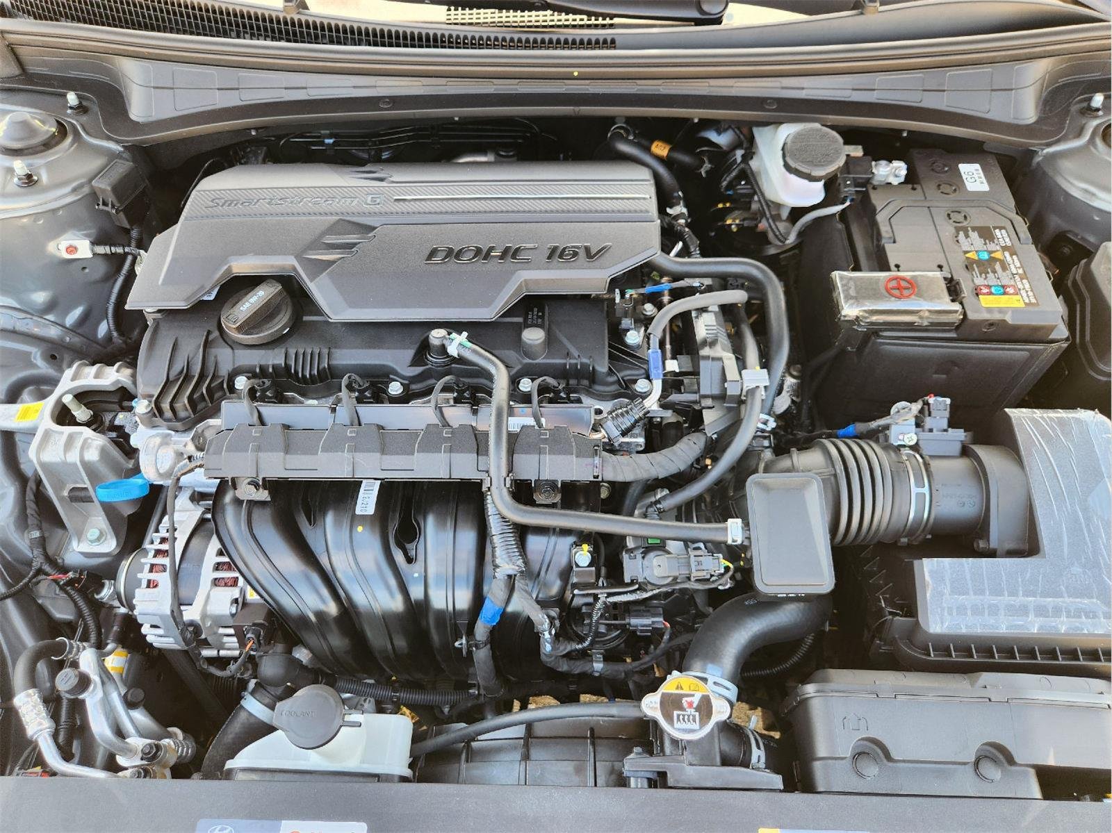 Used 2026 Hyundai Elantra SEL Sport Premium FWD image 32