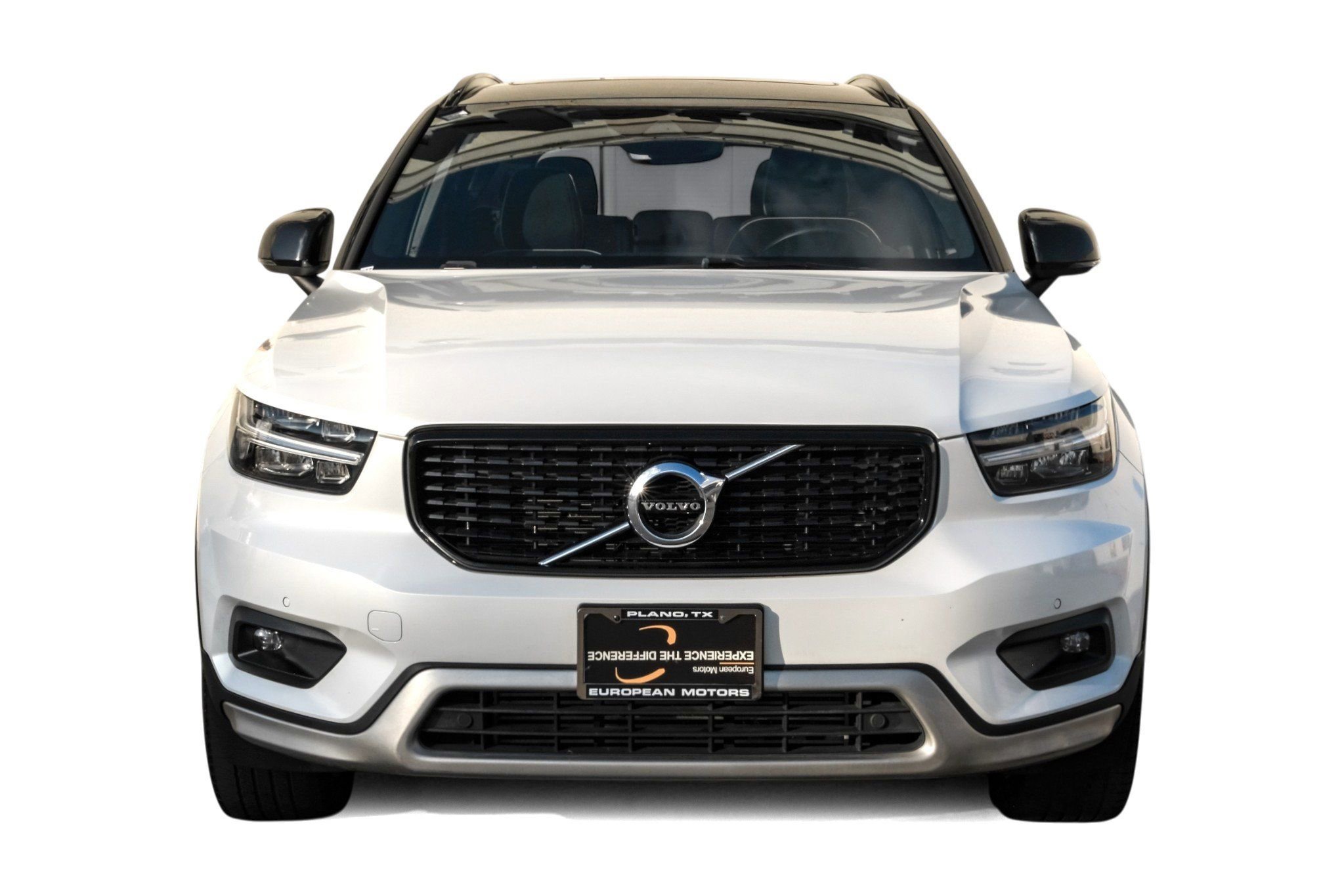 Used 2021 Volvo XC40 T4 R-Design image 5