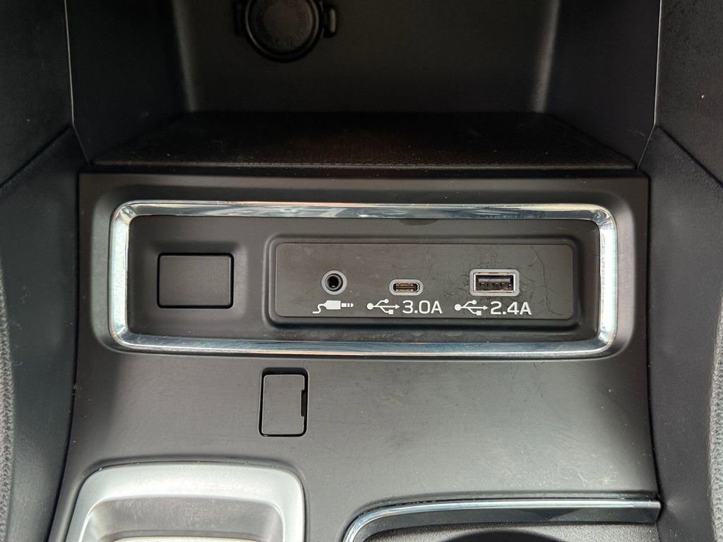 Used 2024 Subaru Ascent Premium w/ Convenience Package image 27