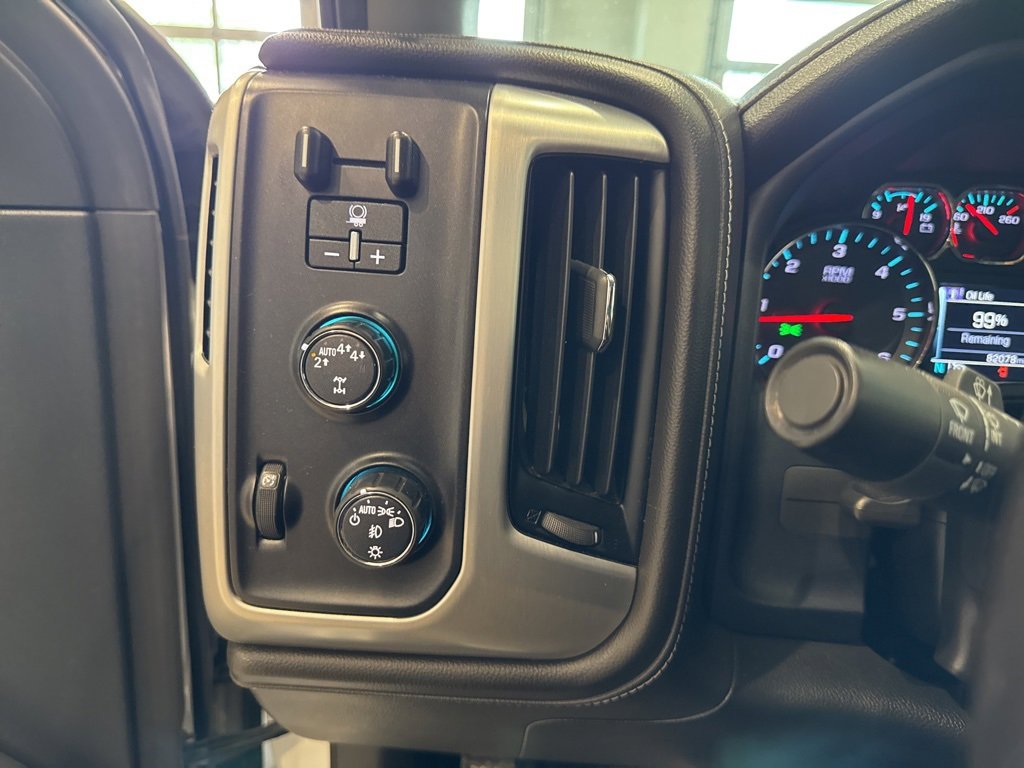 Used 2018 GMC Sierra 1500 SLT image 30