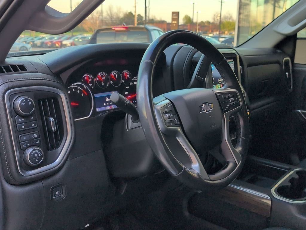 Used 2019 Chevrolet Silverado 1500 RST image 12