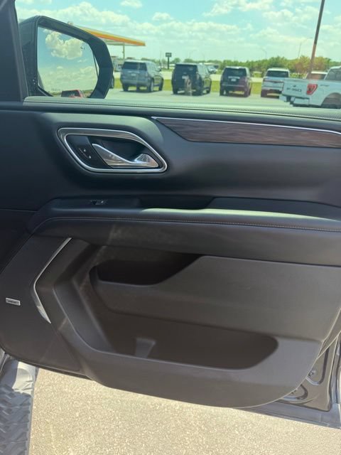 Used 2021 Chevrolet Tahoe Z71 w/ Z71 Signature Package AWD/4WD image 20