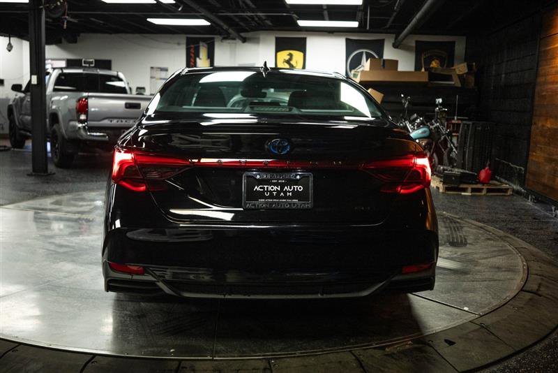Used 2022 Toyota Avalon XSE w/ Carpet Mat Package (TMS) image 6