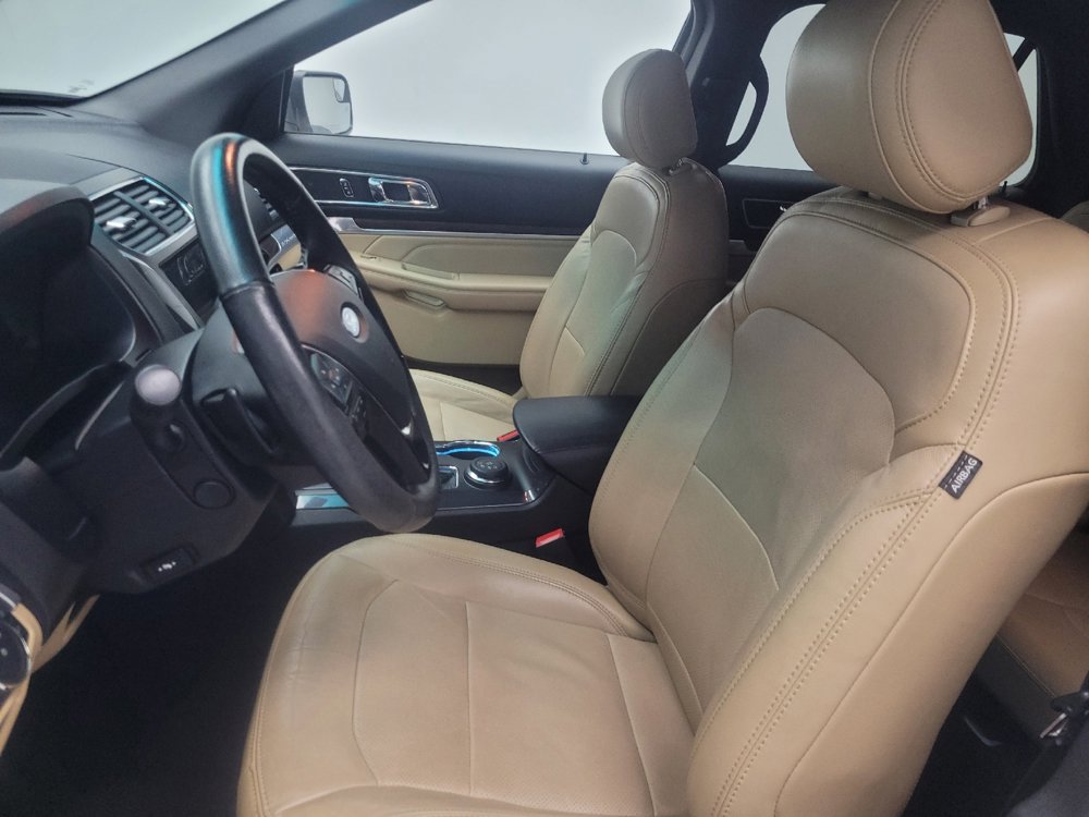 Used 2017 Ford Explorer Limited AWD/4WD image 17
