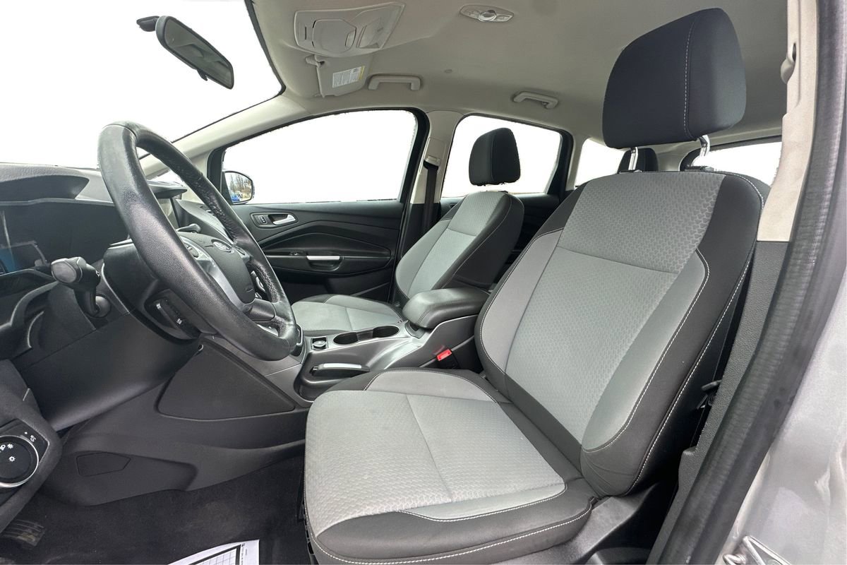 Used 2017 Ford C-MAX Energi SE w/ Equipment Group 401A image 9