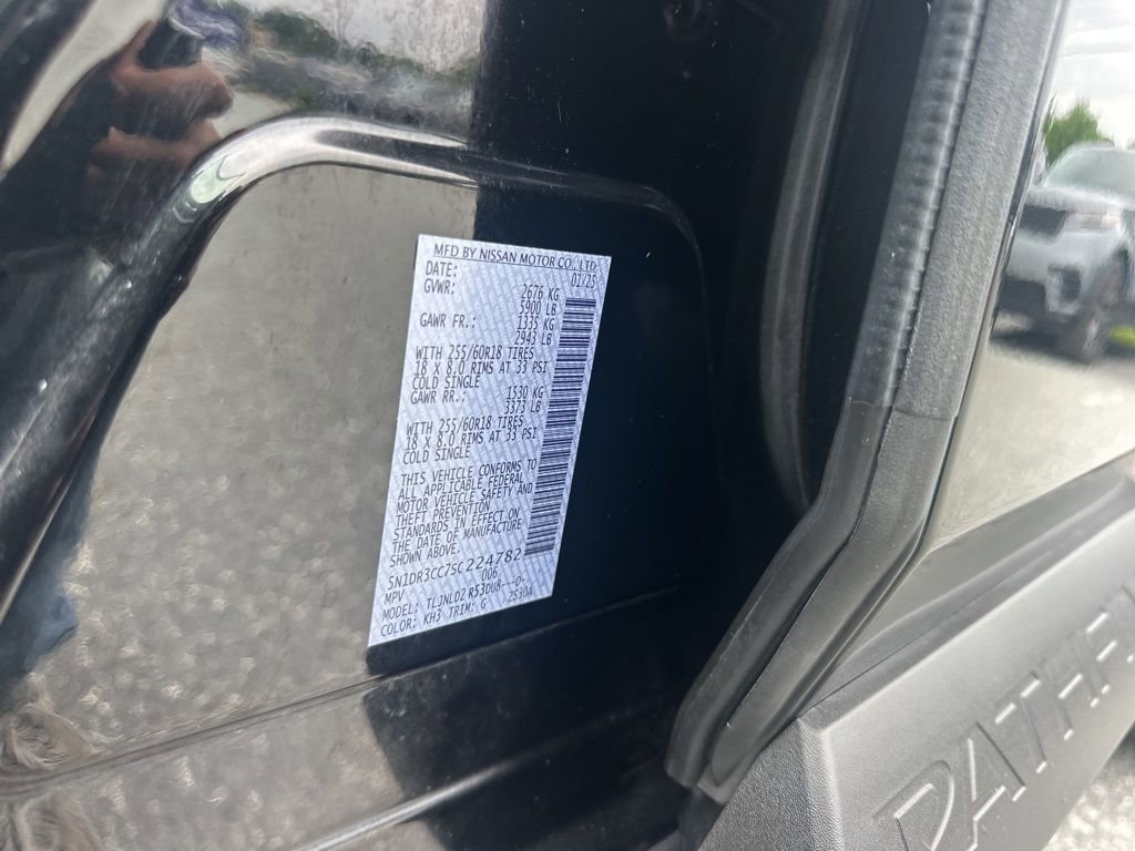 Used 2025 Nissan Pathfinder SL image 37