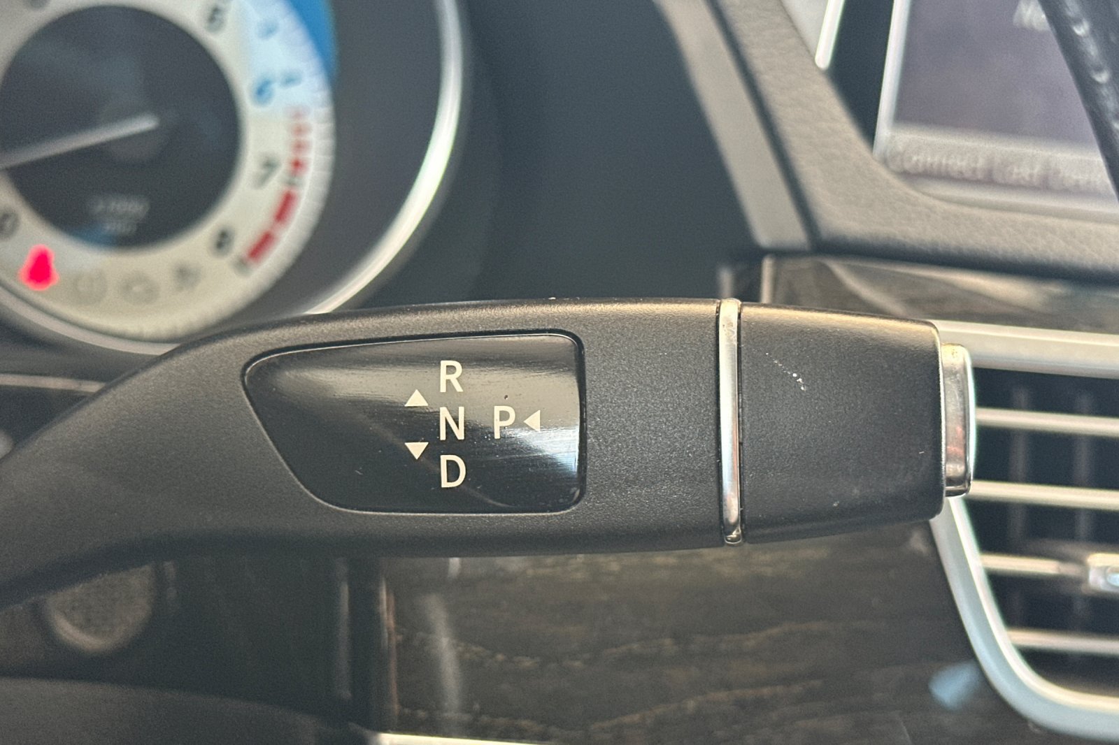Used 2014 Mercedes-Benz E 350 Sedan image 19