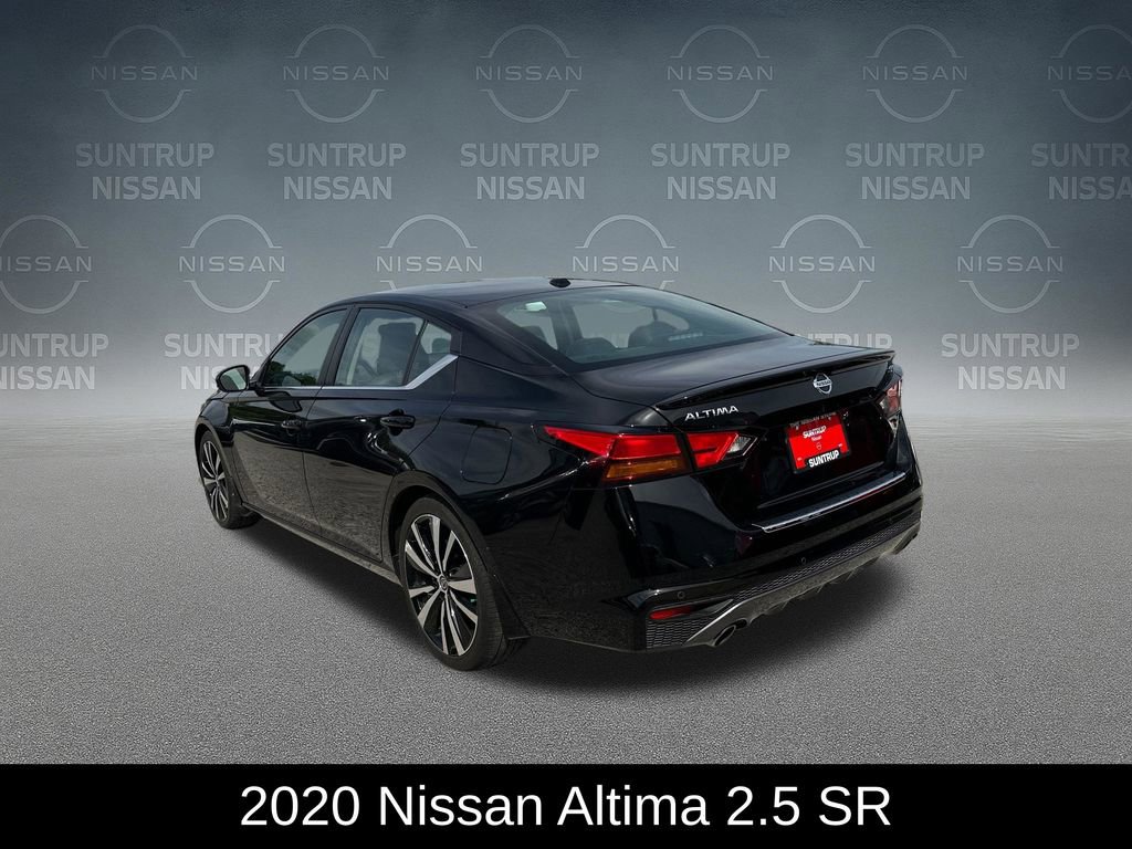 Used 2020 Nissan Altima 2.5 SR w/ Premium Package FWD image 3
