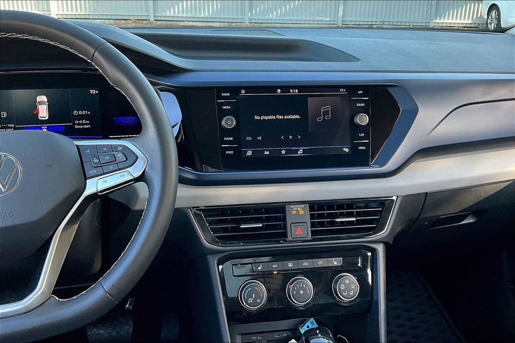 Certified 2023 Volkswagen Taos SE w/ Panoramic Sunroof Package image 20