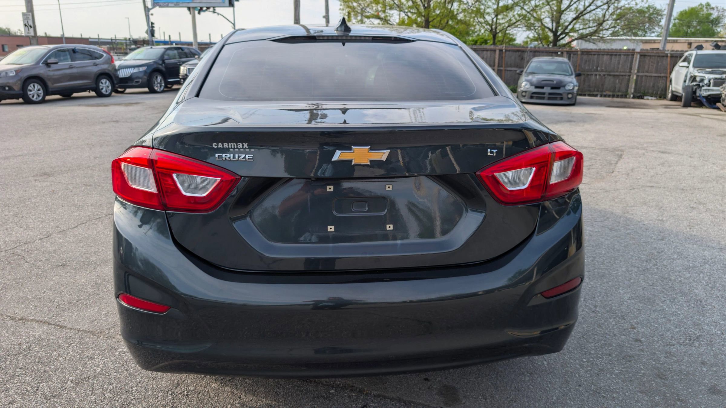 Used 2018 Chevrolet Cruze LT FWD image 4