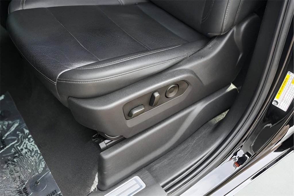 Used 2024 GMC Sierra 1500 SLT image 11