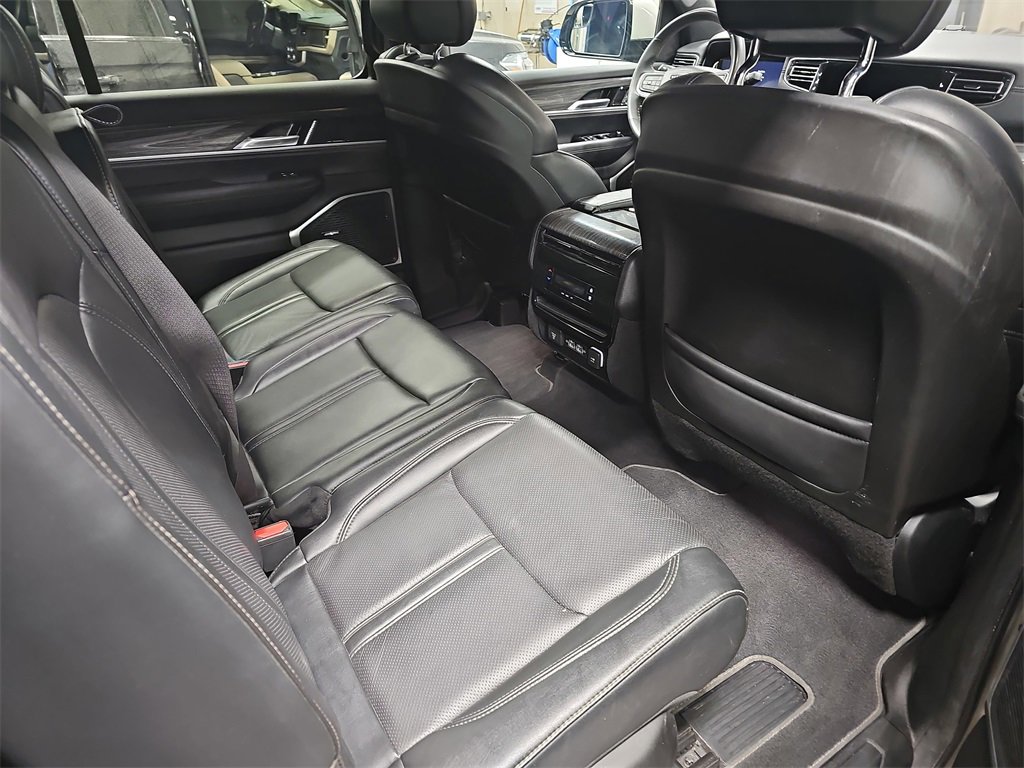 Used 2022 Jeep Wagoneer Series II image 11