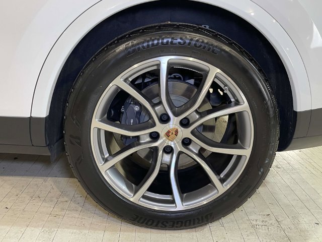 Certified 2026 Porsche Cayenne Coupe AWD/4WD image 13