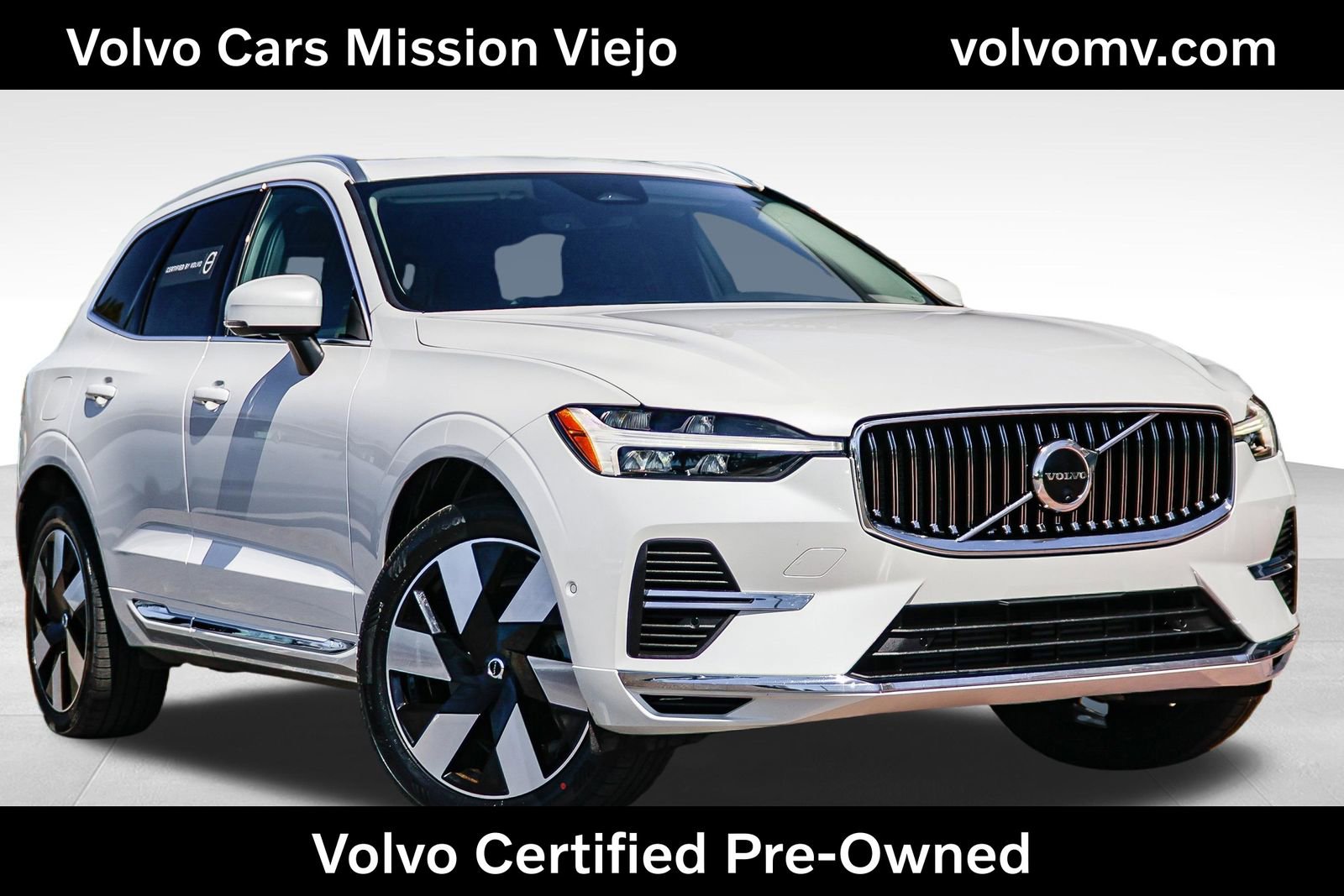 Used 2023 Volvo XC60 T8 Plus w/ Protection Package Premier AWD/4WD image 1