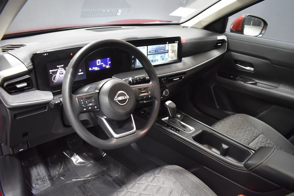 Certified 2025 Nissan Kicks SV w/ SV Premium Package image 3