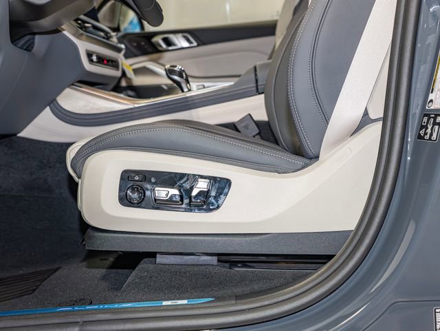 New 2026 BMW ALPINA XB7 AWD/4WD image 15