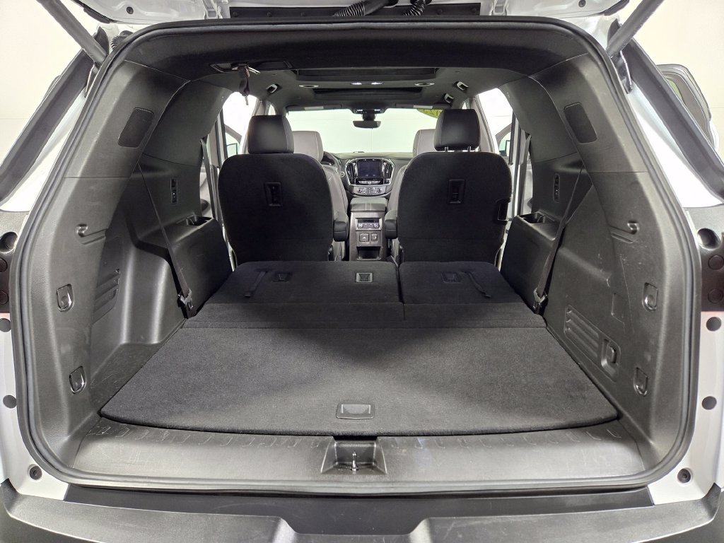 Certified 2023 Chevrolet Traverse LT w/ LT Premium Package AWD/4WD image 15