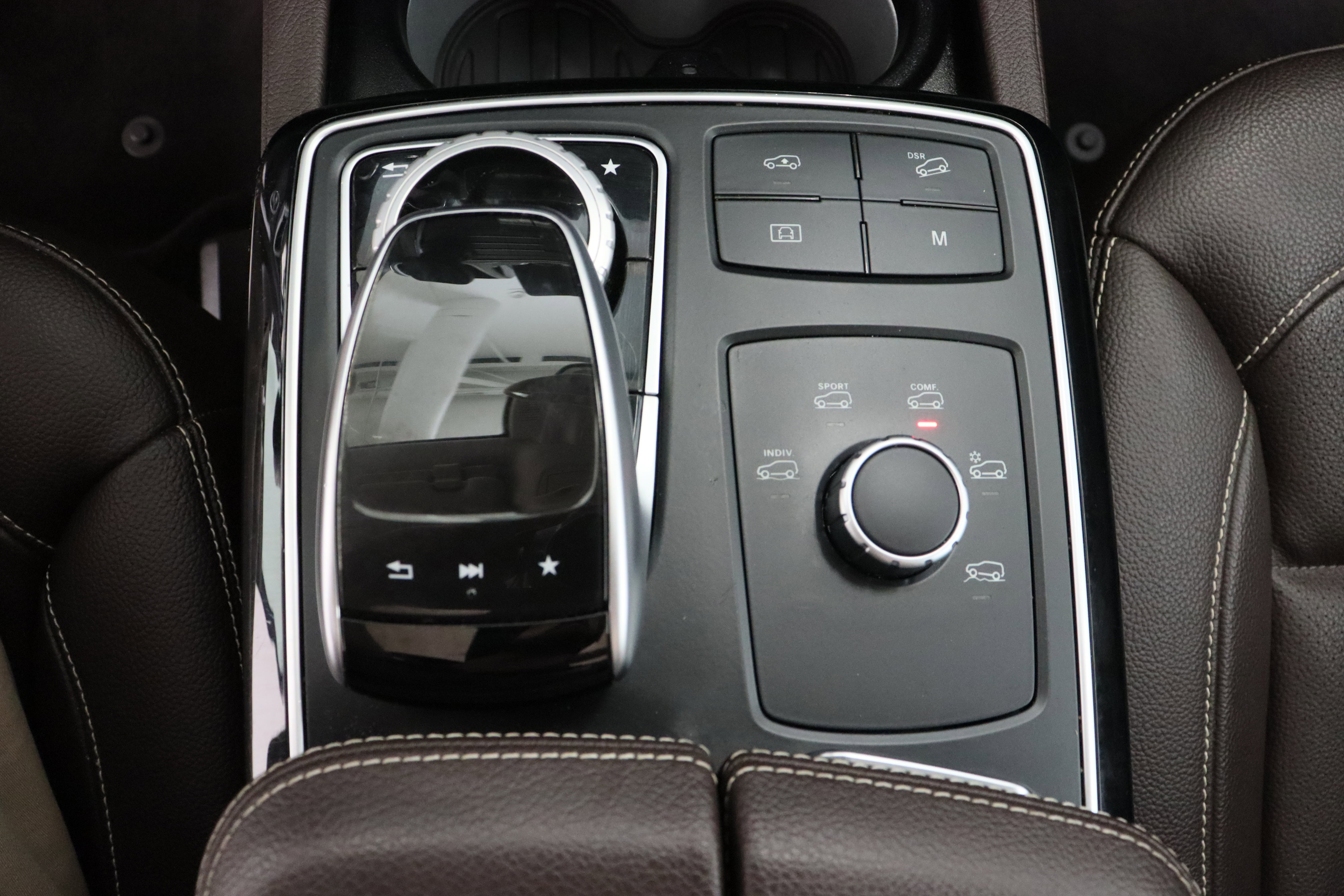Used 2017 Mercedes-Benz GLS 450 4MATIC image 21