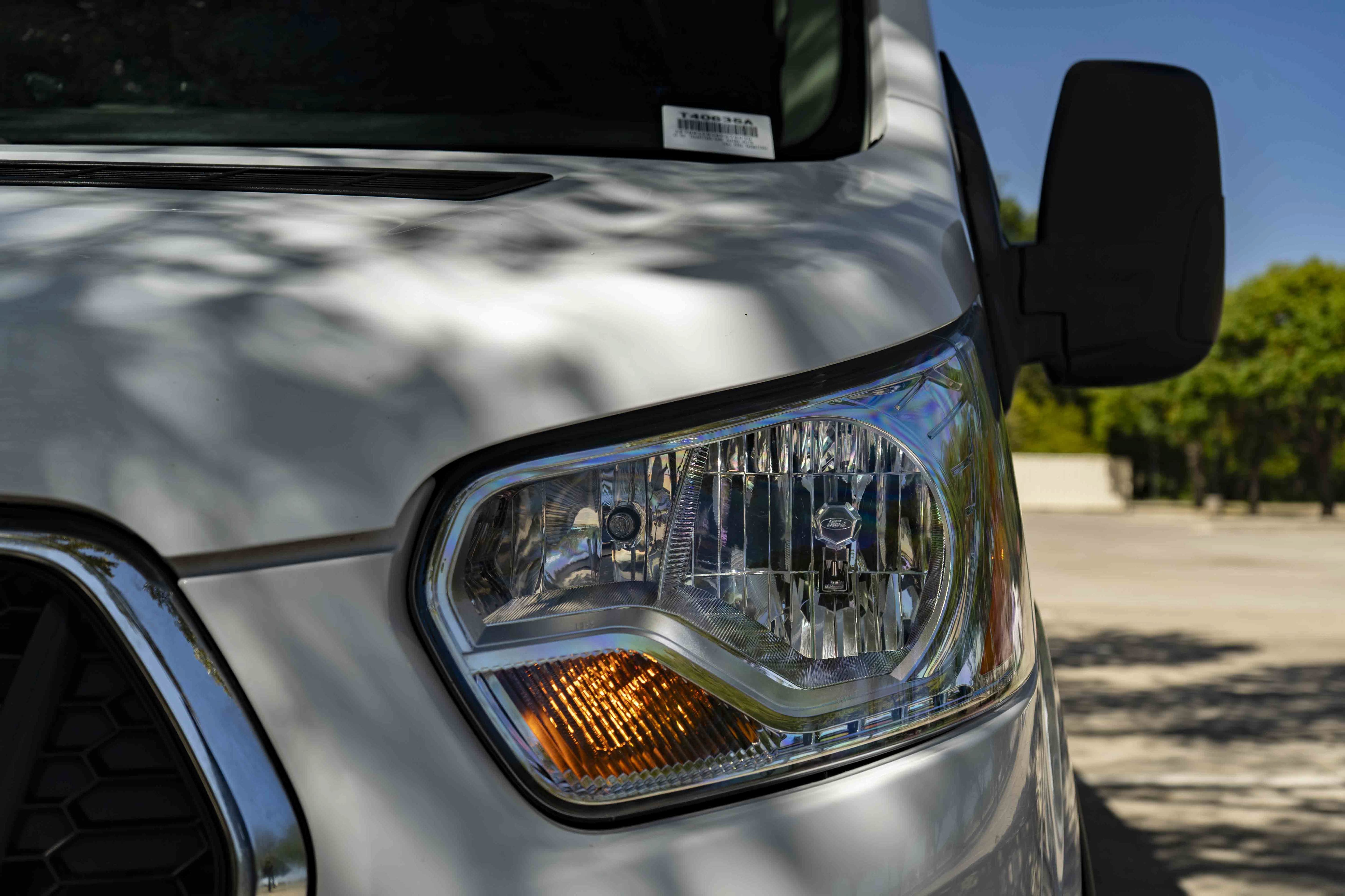 Used 2021 Ford Transit 250 Medium Roof RWD image 11