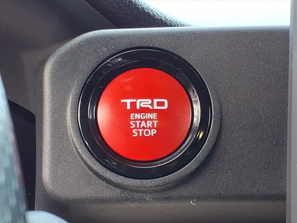 Used 2024 Toyota Tacoma TRD Off-Road image 15