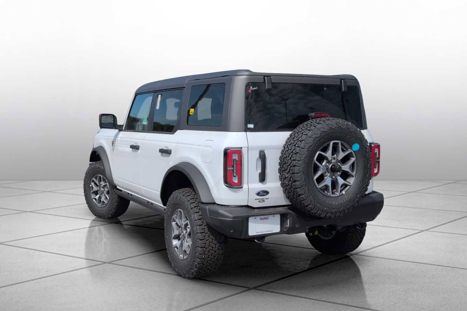 New 2025 Ford Bronco Badlands image 15