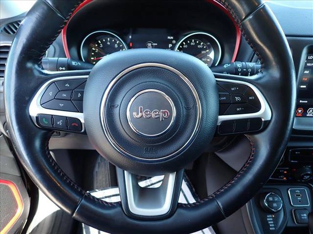 Used 2018 Jeep Compass Trailhawk AWD/4WD image 11