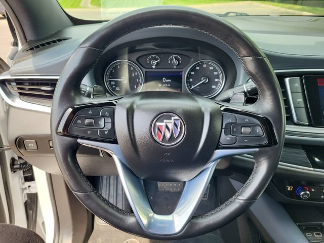 Used 2023 Buick Enclave Essence AWD/4WD image 18