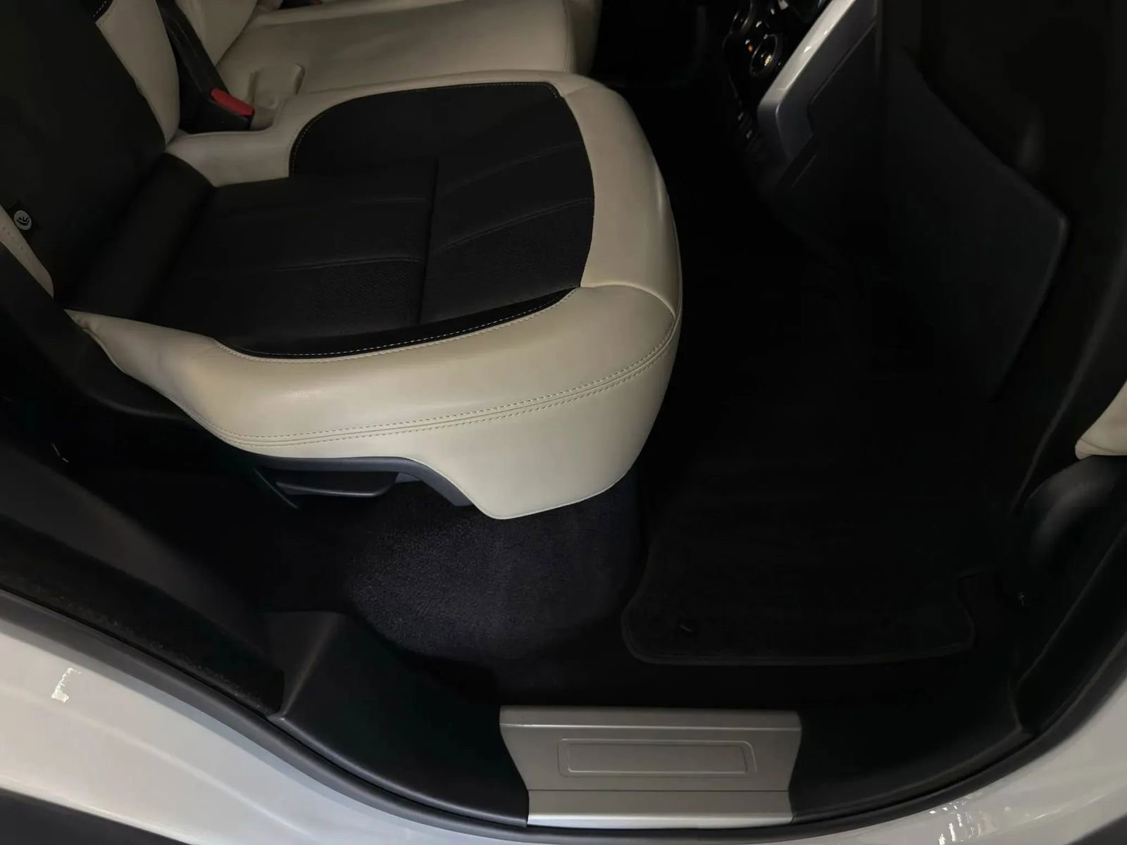 Used 2019 Land Rover Range Rover HSE AWD/4WD image 18