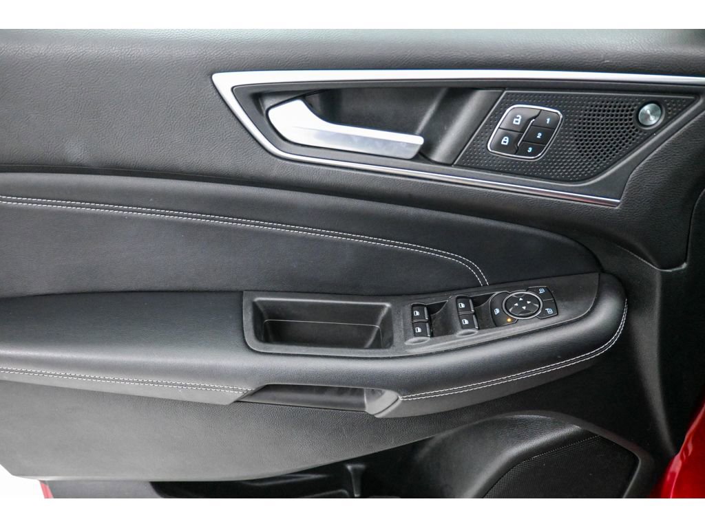 Used 2022 Ford Edge Titanium w/ Class II Trailer Tow Package image 28