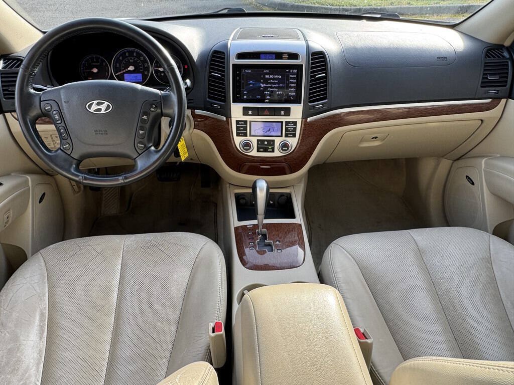 Used 2009 Hyundai Santa Fe Limited w/ Navigation Pkg 5 AWD/4WD image 12