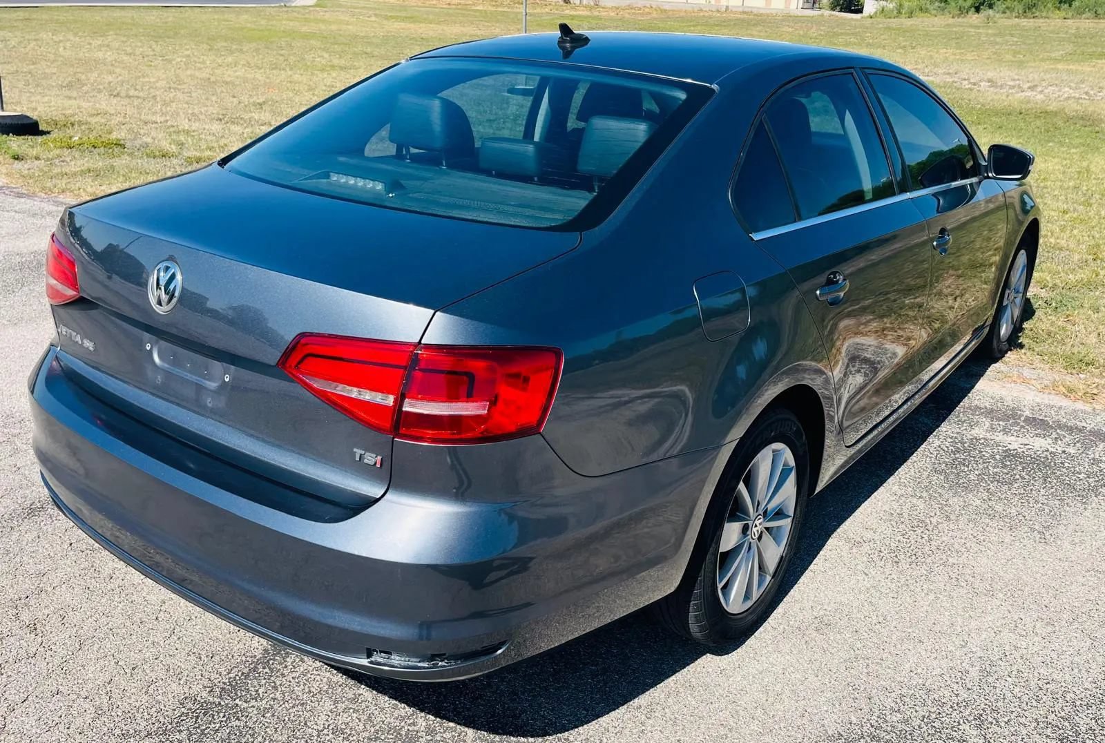 Used 2015 Volkswagen Jetta SE FWD image 7