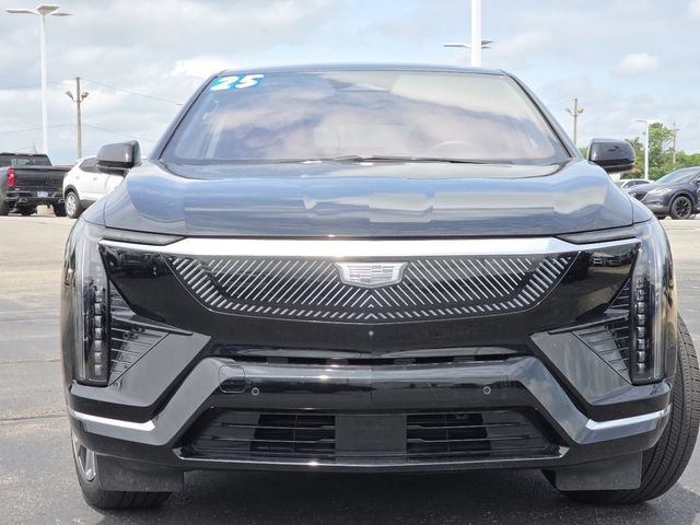 Used 2025 Cadillac Optiq Luxury 2 w/ LPO, Floor Liner Package AWD/4WD image 17