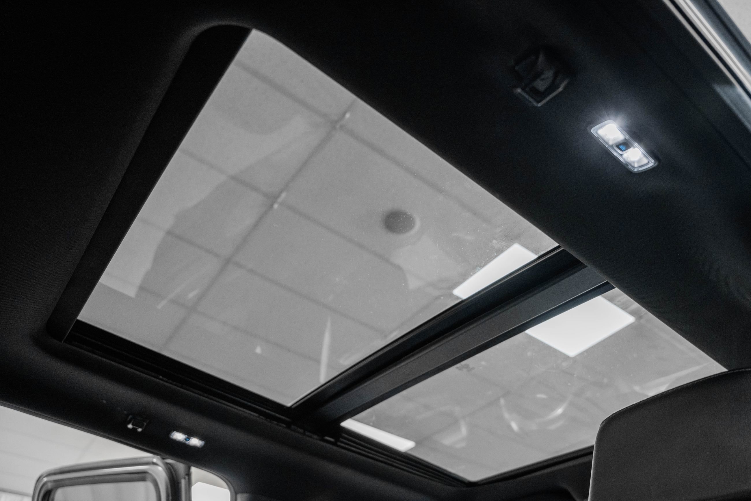 Certified 2023 Ford F150 Lariat w/ Equipment Group 502A High image 45