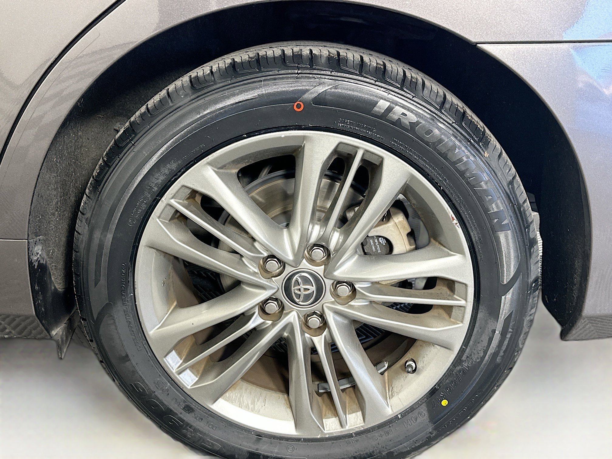 Used 2016 Toyota Camry SE image 11