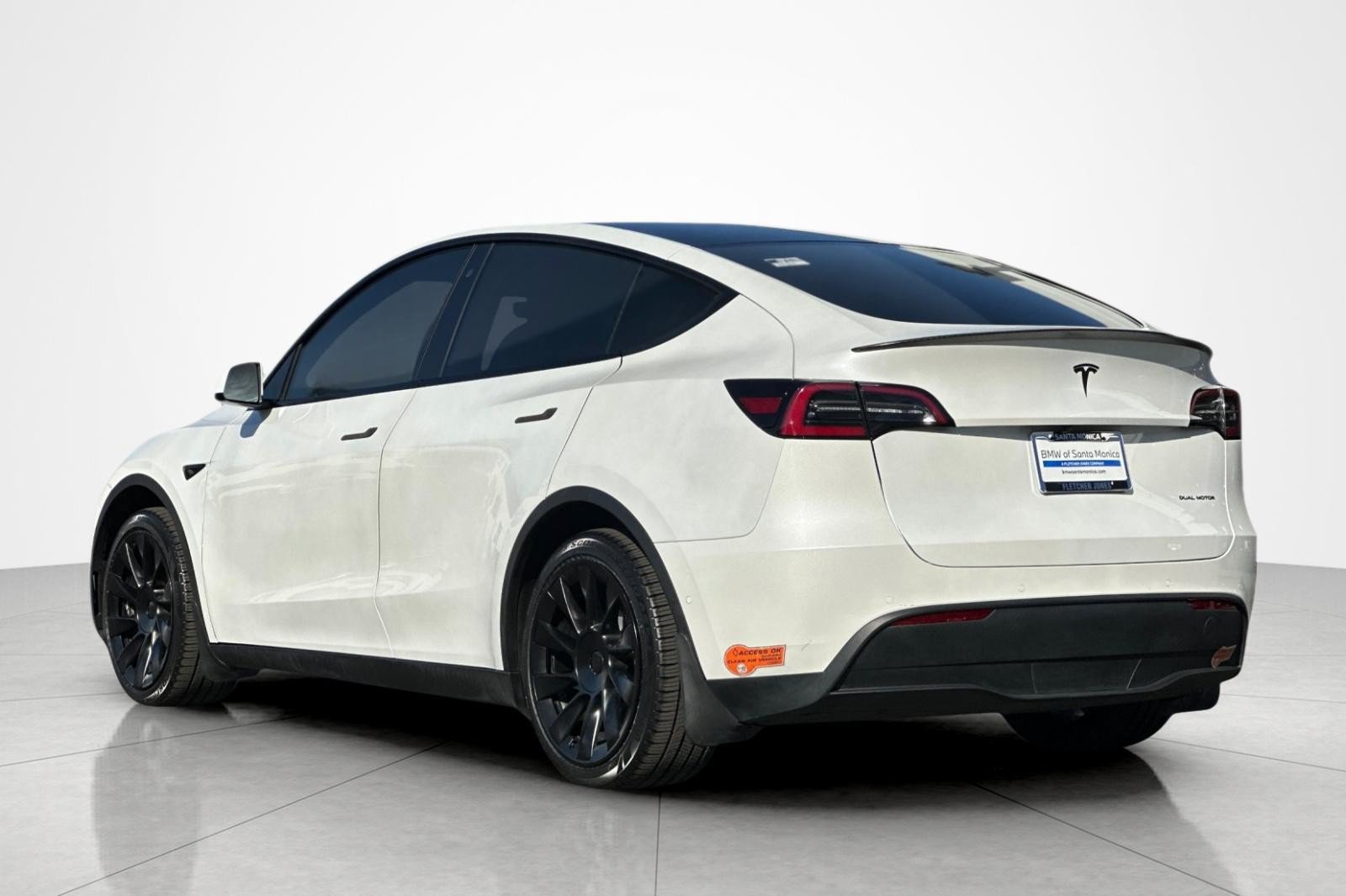 Used 2020 Tesla Model Y Long Range AWD/4WD image 3