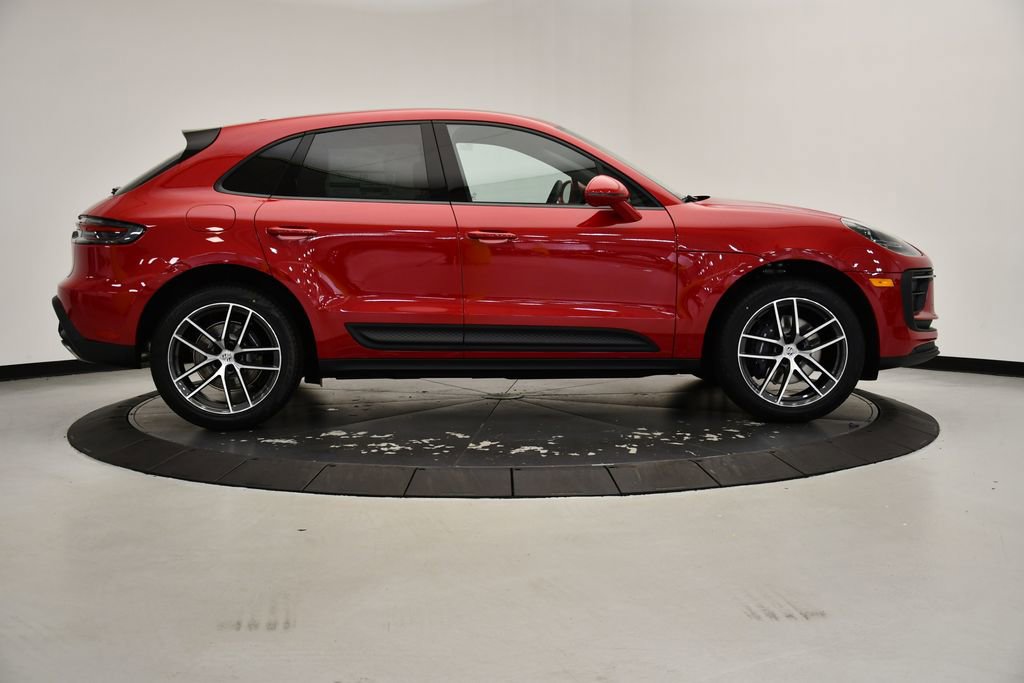 Used 2025 Porsche Macan Turbo image 6