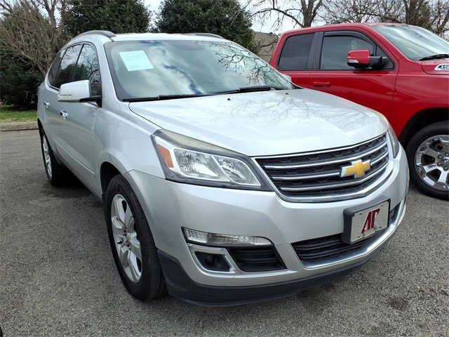 Used 2016 Chevrolet Traverse LT w/ Traveler's Package image 1