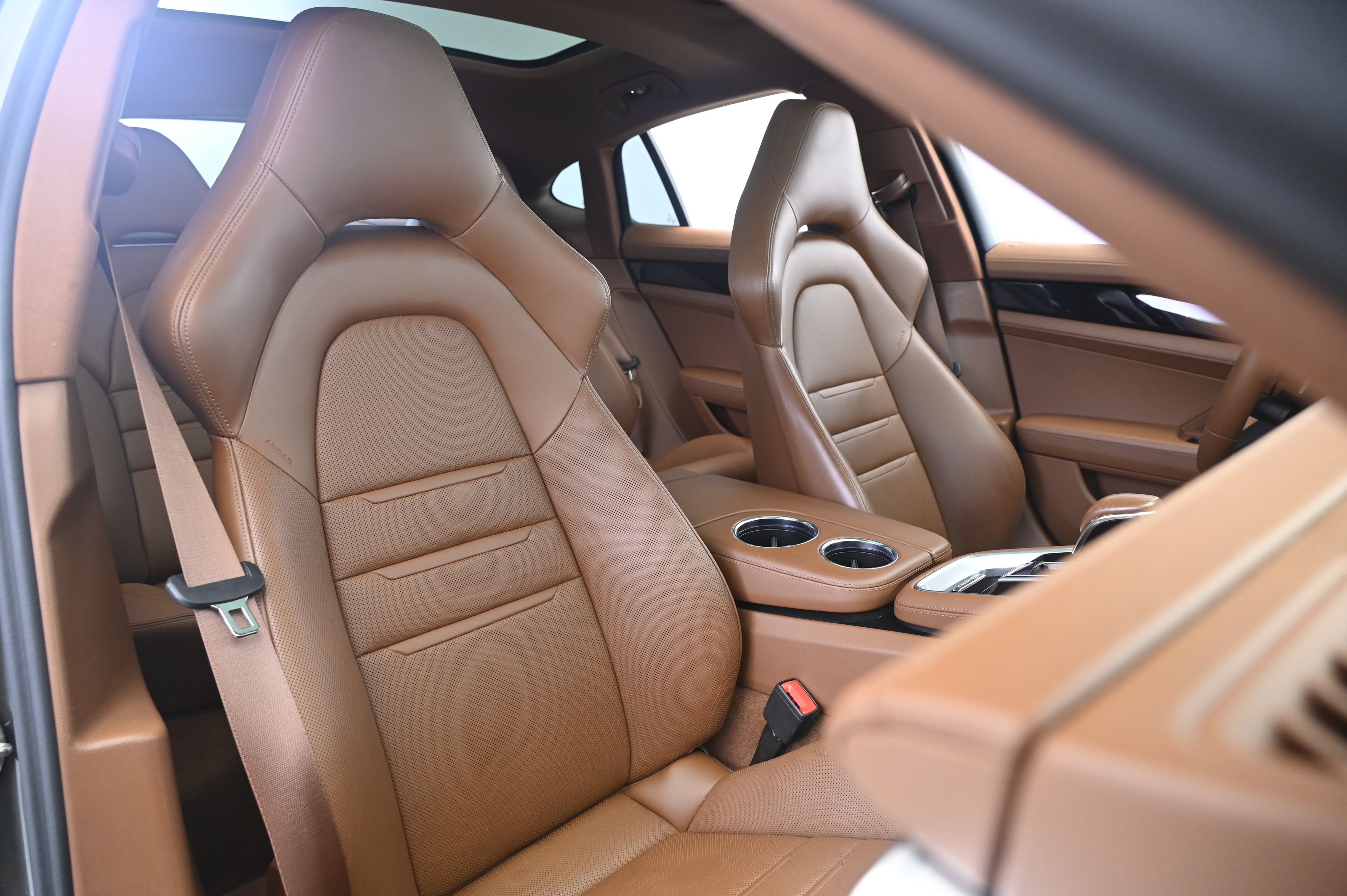 Certified 2023 Porsche Panamera 4S AWD/4WD image 24