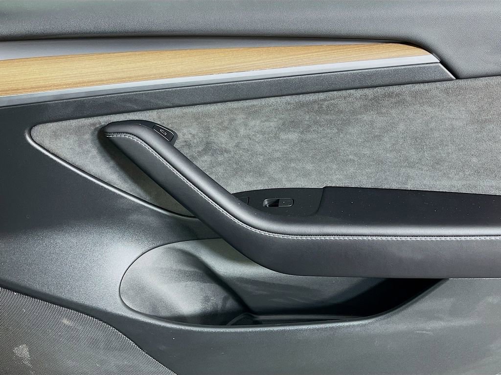 Used 2023 Tesla Model 3 Standard Range RWD image 33