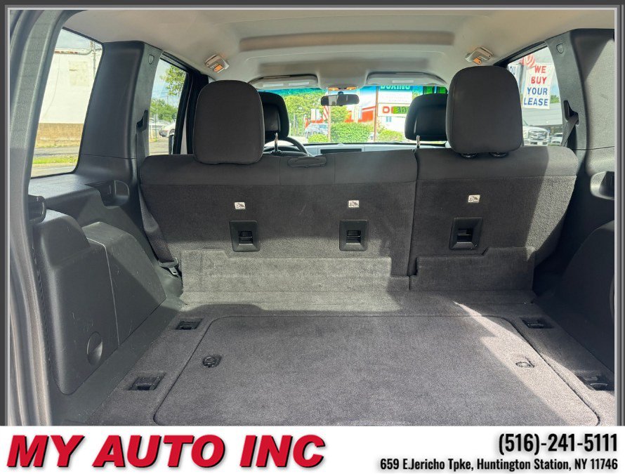 Used 2011 Jeep Liberty Sport AWD/4WD image 28